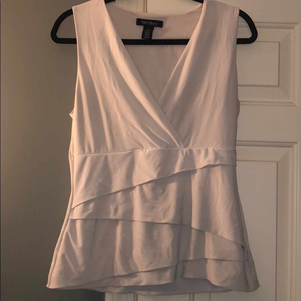 COPY - White House Black Market Tank - size M